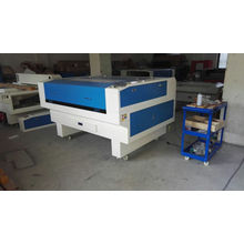 CO2 Laser Cutting Machine